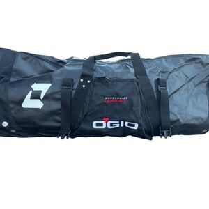 OGIO Jet Black Duffel Bag Roller